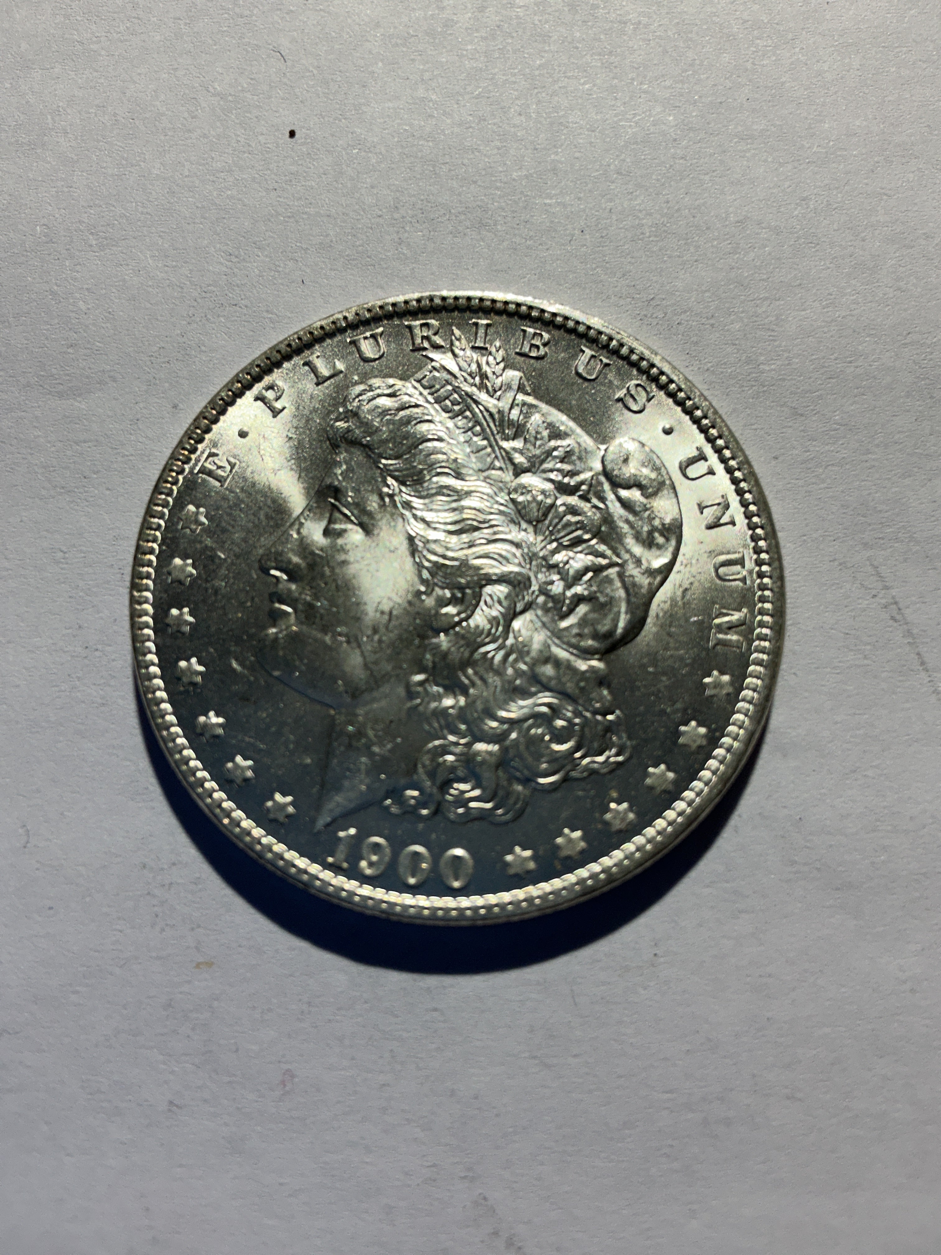 Lot 40, 1900 O Morgan silver dollar, BU