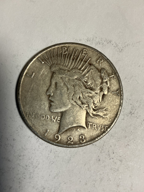 Lot 47, 1923 S Peace dollar