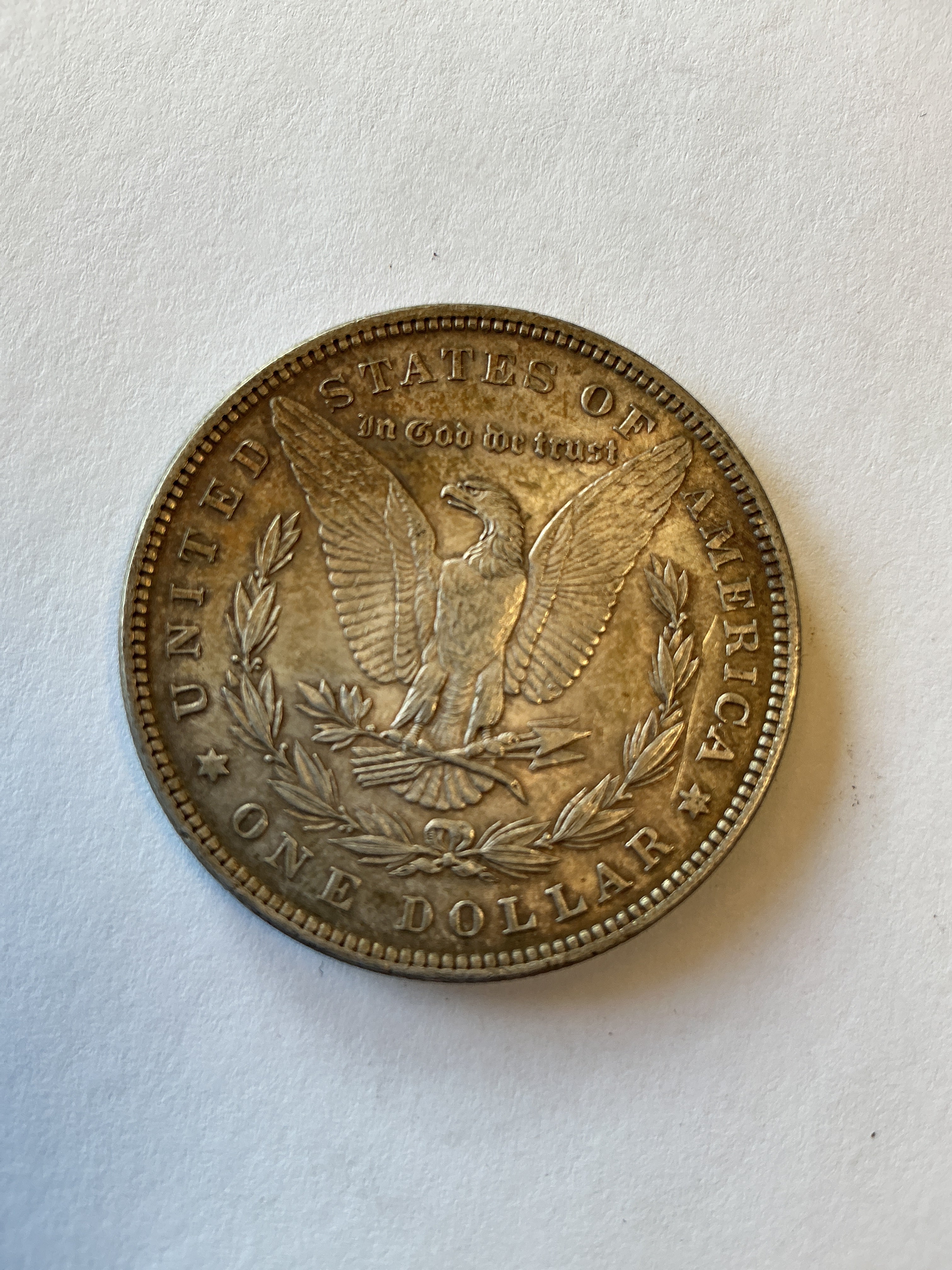 Lot 8 1882 Morgan silver dollar, AU