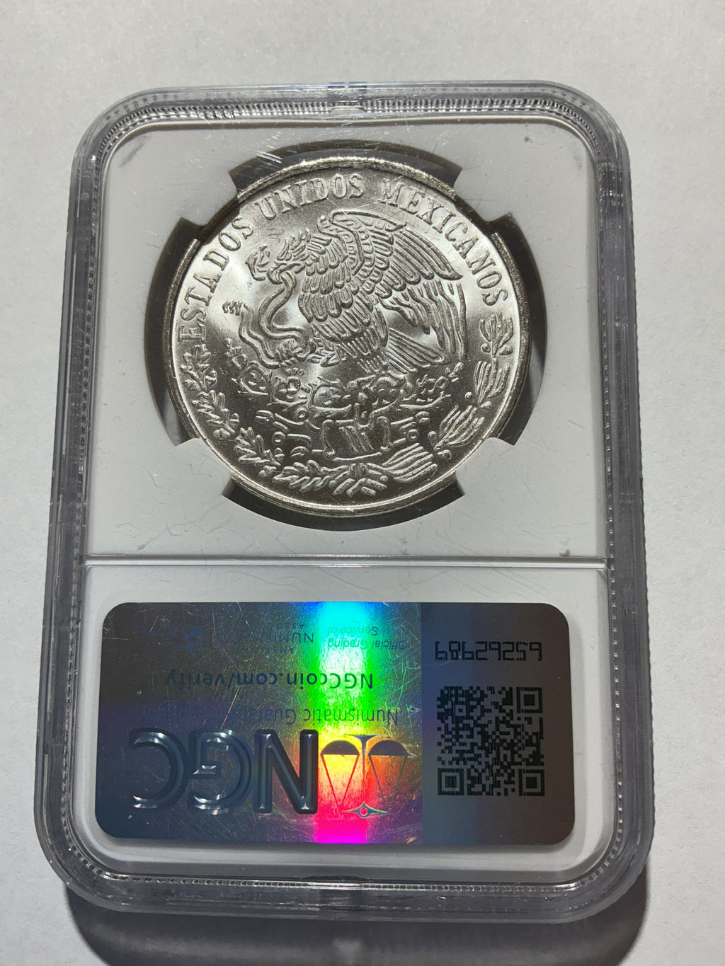 Lot 1, 1977Mo Mexico Estados Unidos 100 Pesos, MS65, .6428 Troy oz silver