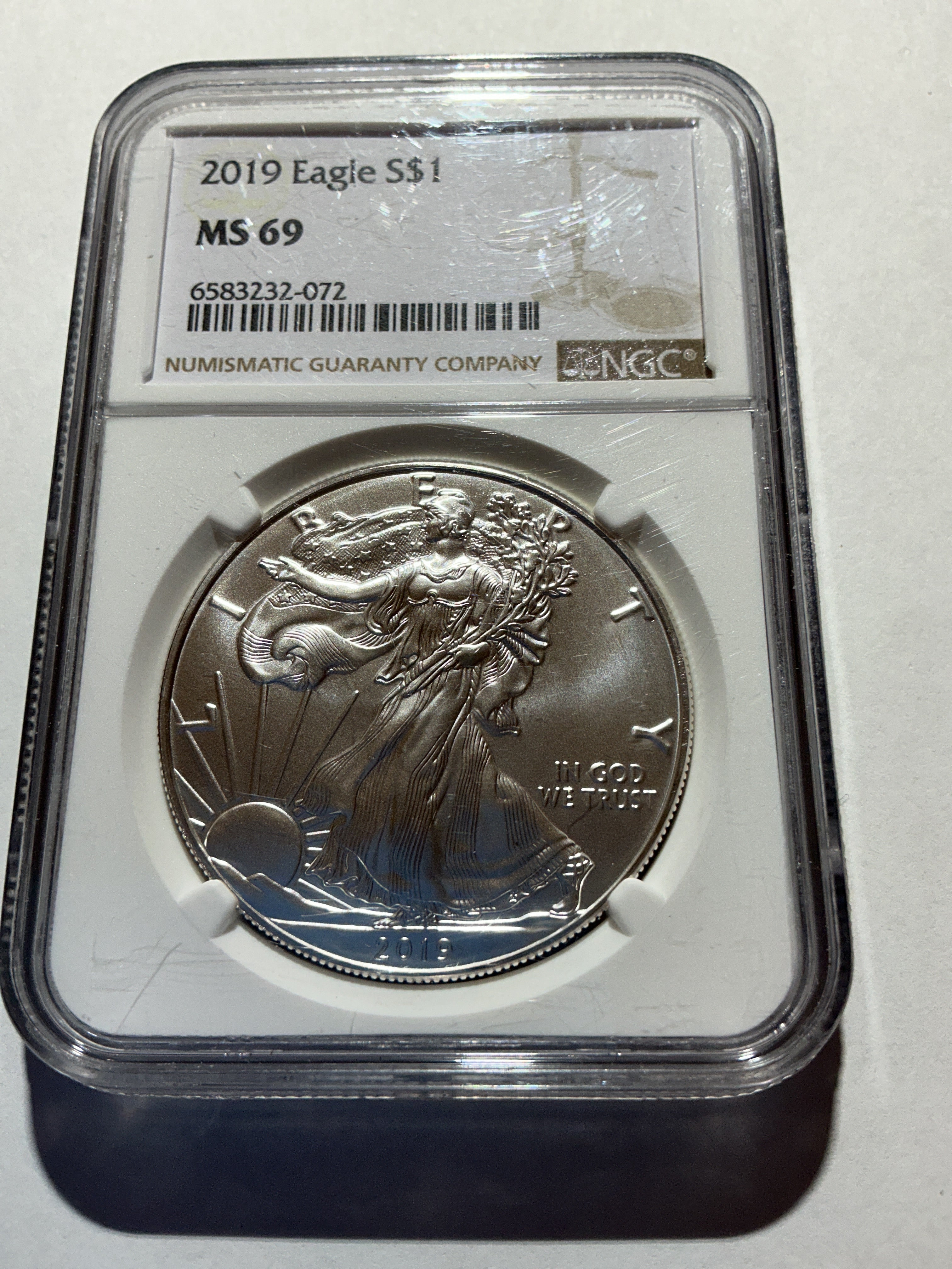 Lot 4, 2019 American silver eagle, MS69